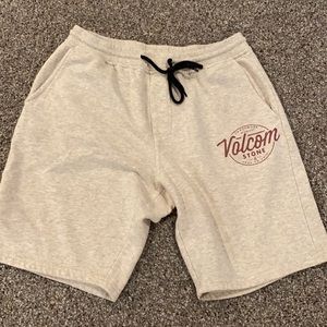 Volcom shorts